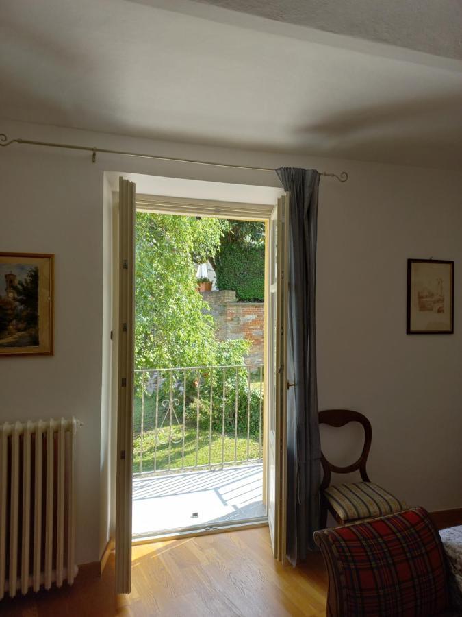 Il Giardino Di Olivia Apartment Guarene Exterior photo