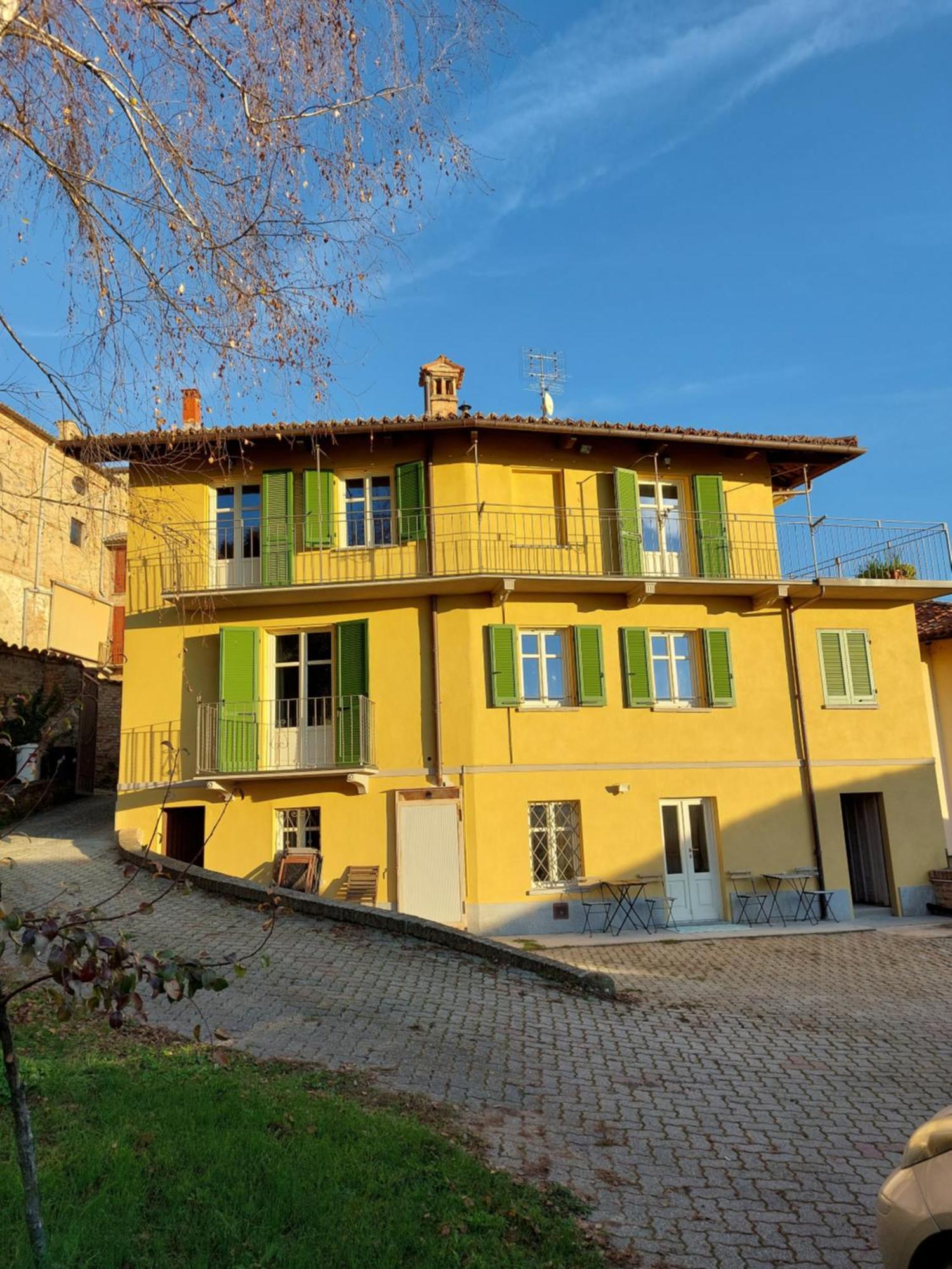 Il Giardino Di Olivia Apartment Guarene Exterior photo